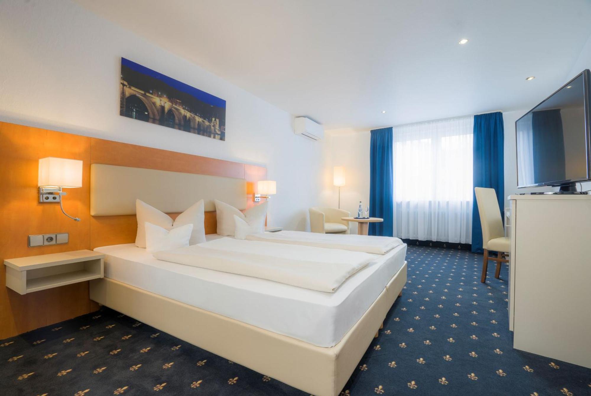 Hotel Goldene Rose Хайделберг Екстериор снимка