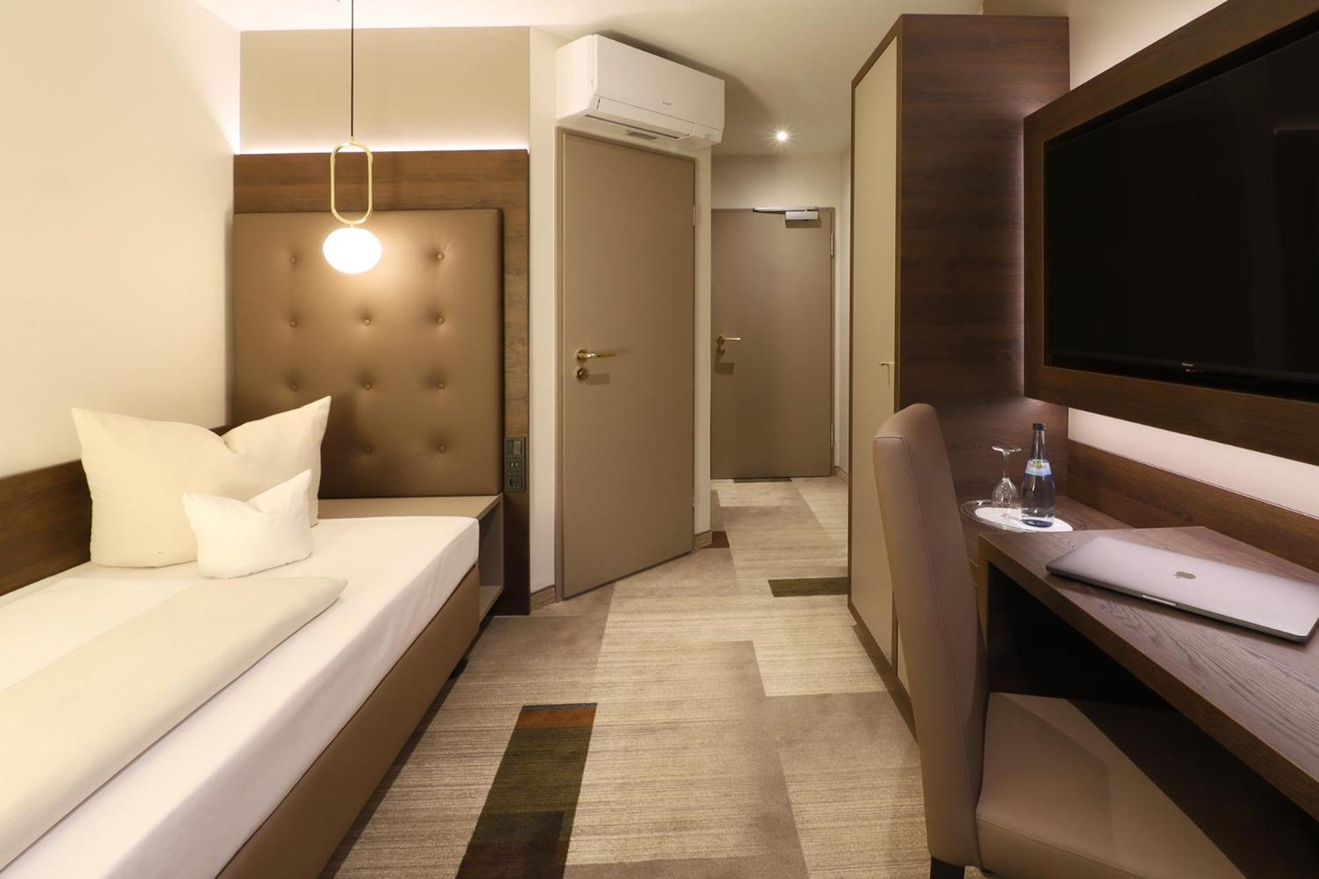 Hotel Goldene Rose Хайделберг Екстериор снимка