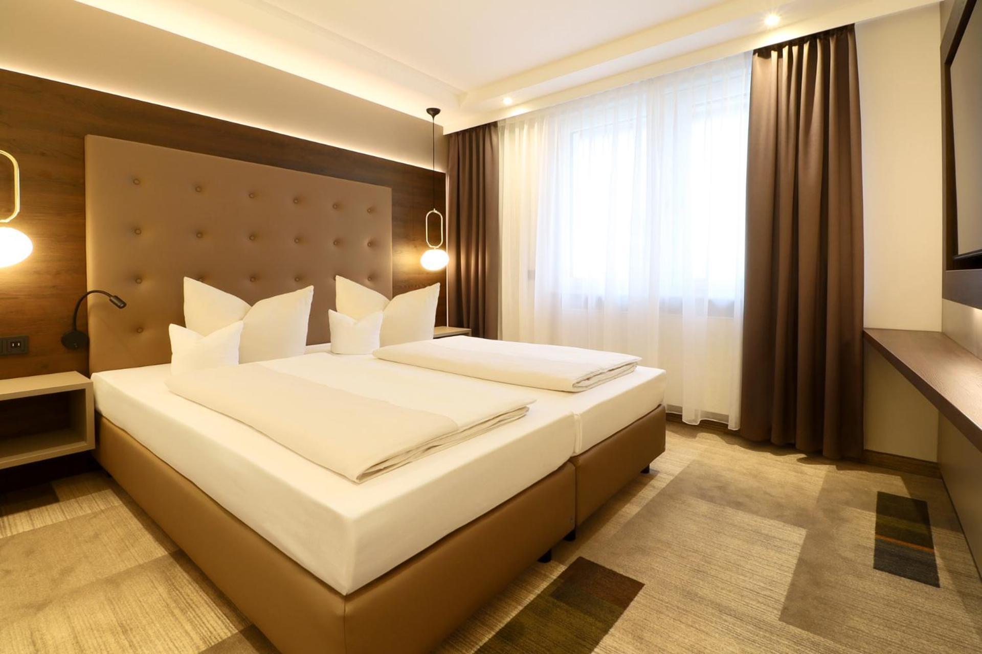 Hotel Goldene Rose Хайделберг Екстериор снимка