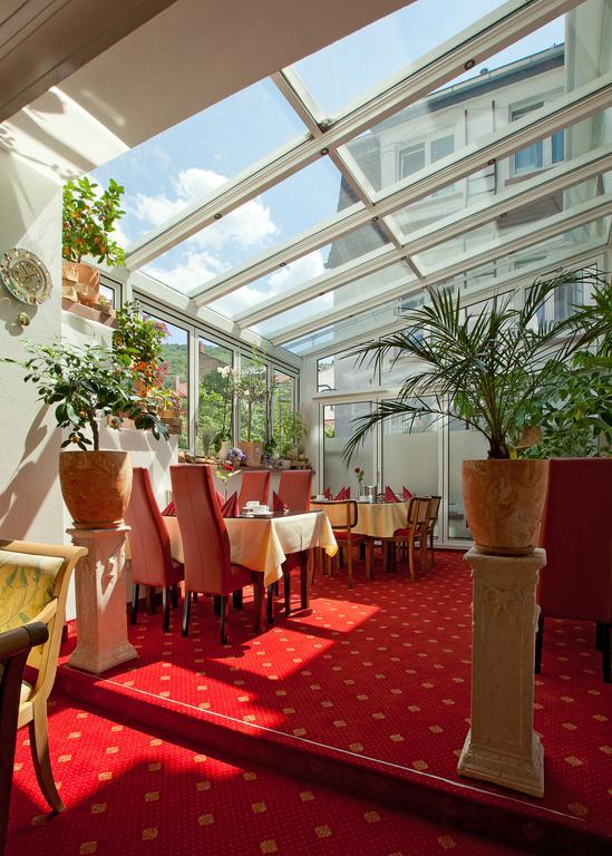 Hotel Goldene Rose Хайделберг Ресторант снимка